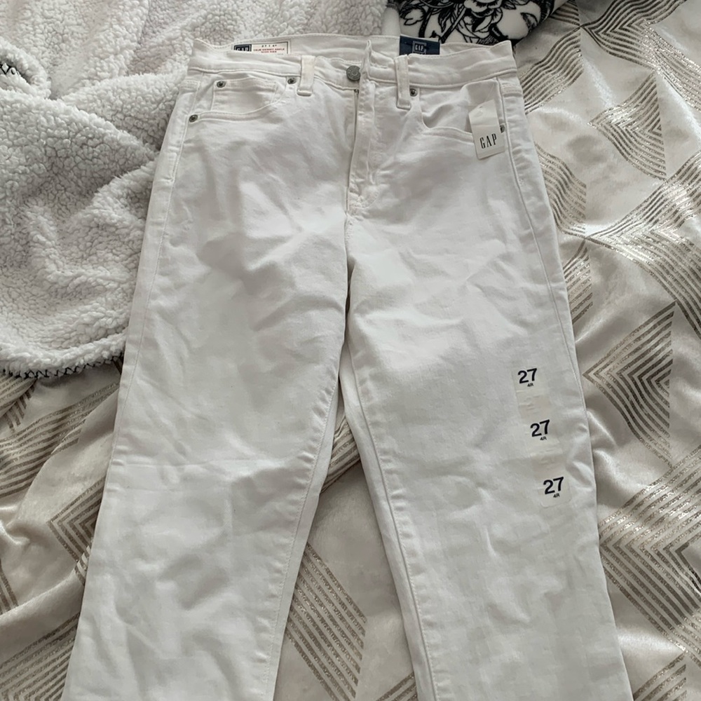 White skinny jeans